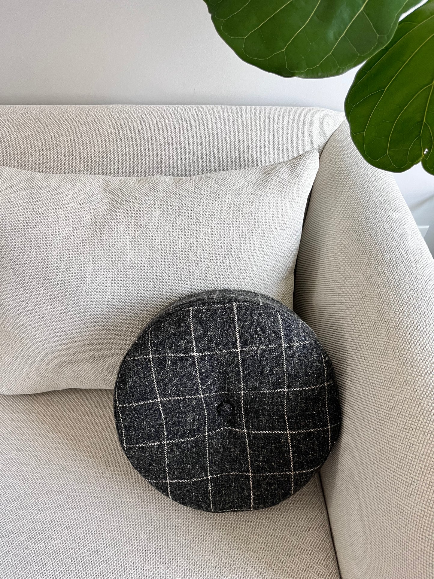 12” Round Pillow -Dundee