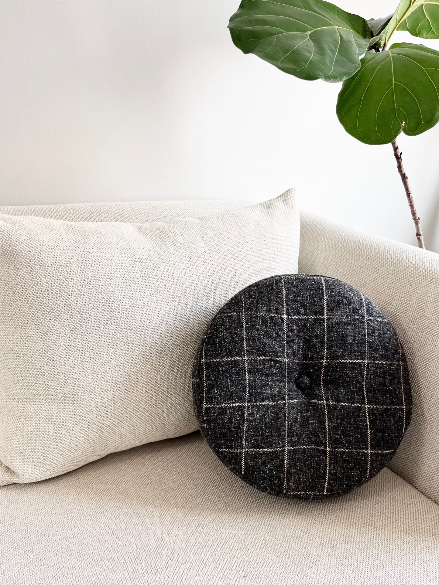 12” Round Pillow -Dundee
