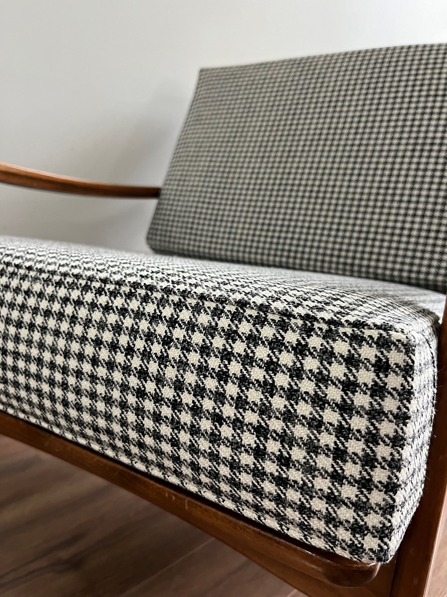 Houndstooth Check Collection