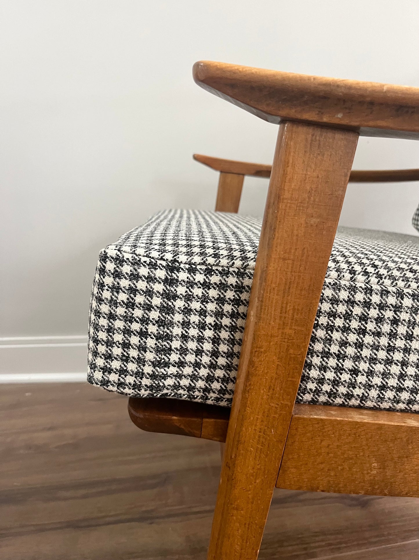 Houndstooth Check Collection